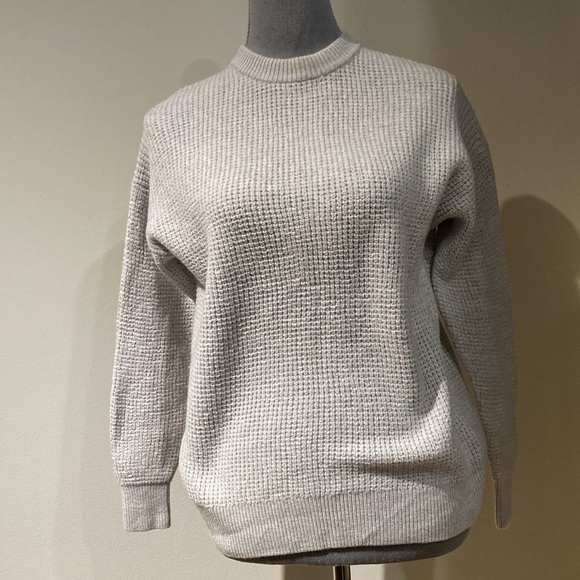 Aritzia pale gray waffle, knit, crewneck sweater, size 2XS - Picture 1 of 7